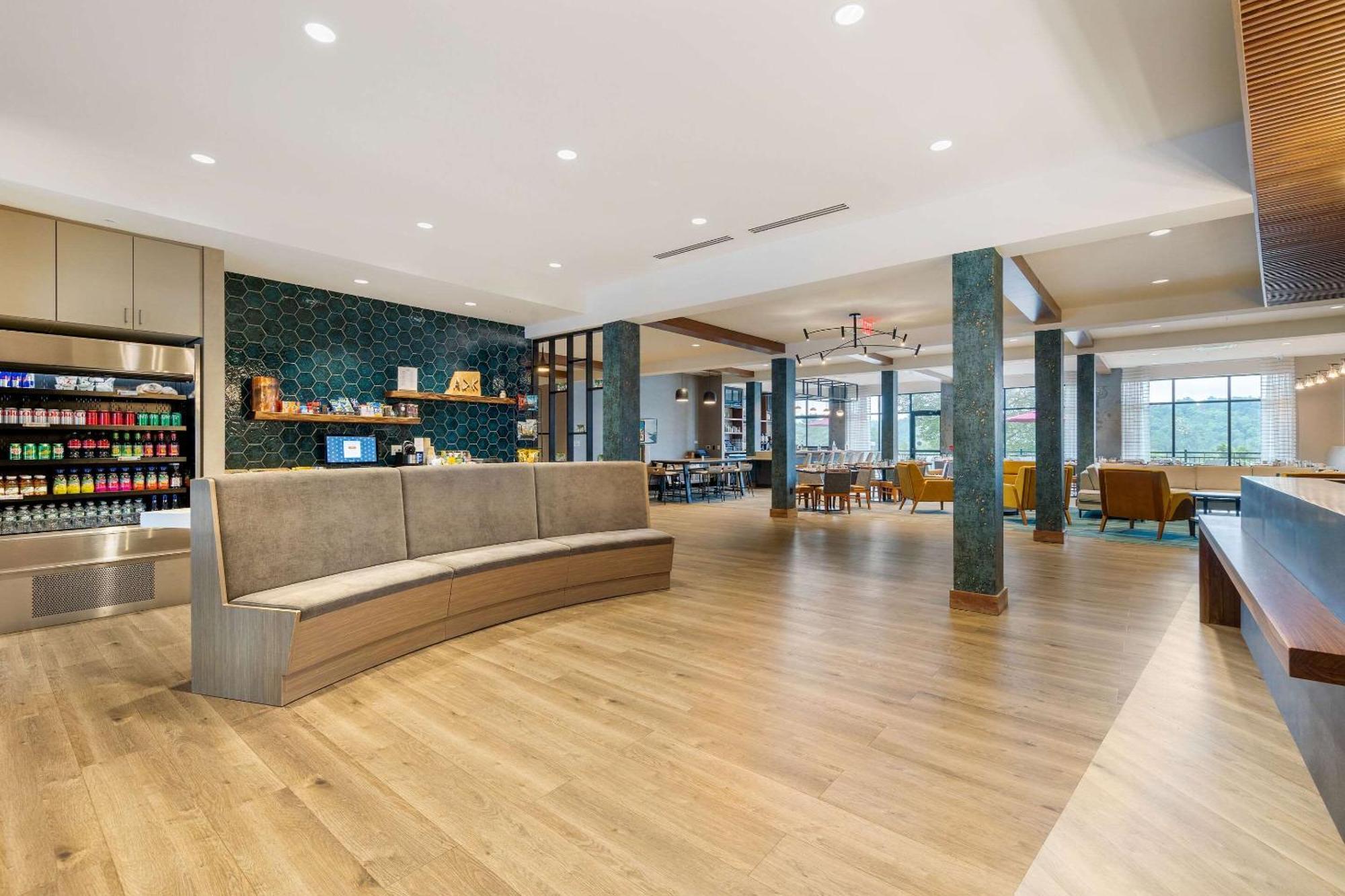 Cambria Hotel Lake Placid - Lakeside Resort מראה חיצוני תמונה