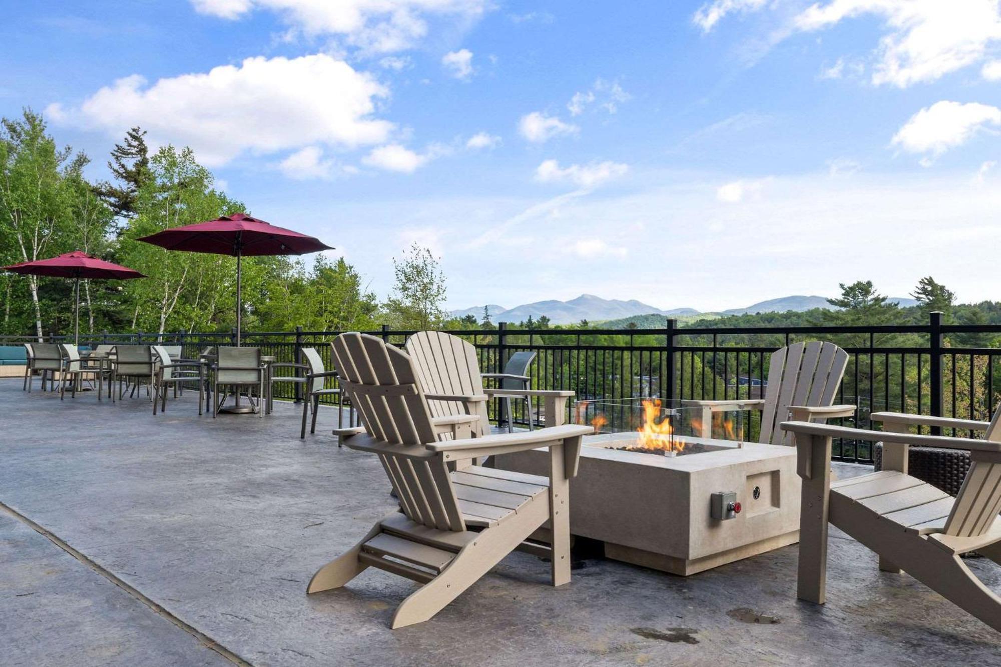 Cambria Hotel Lake Placid - Lakeside Resort מראה חיצוני תמונה