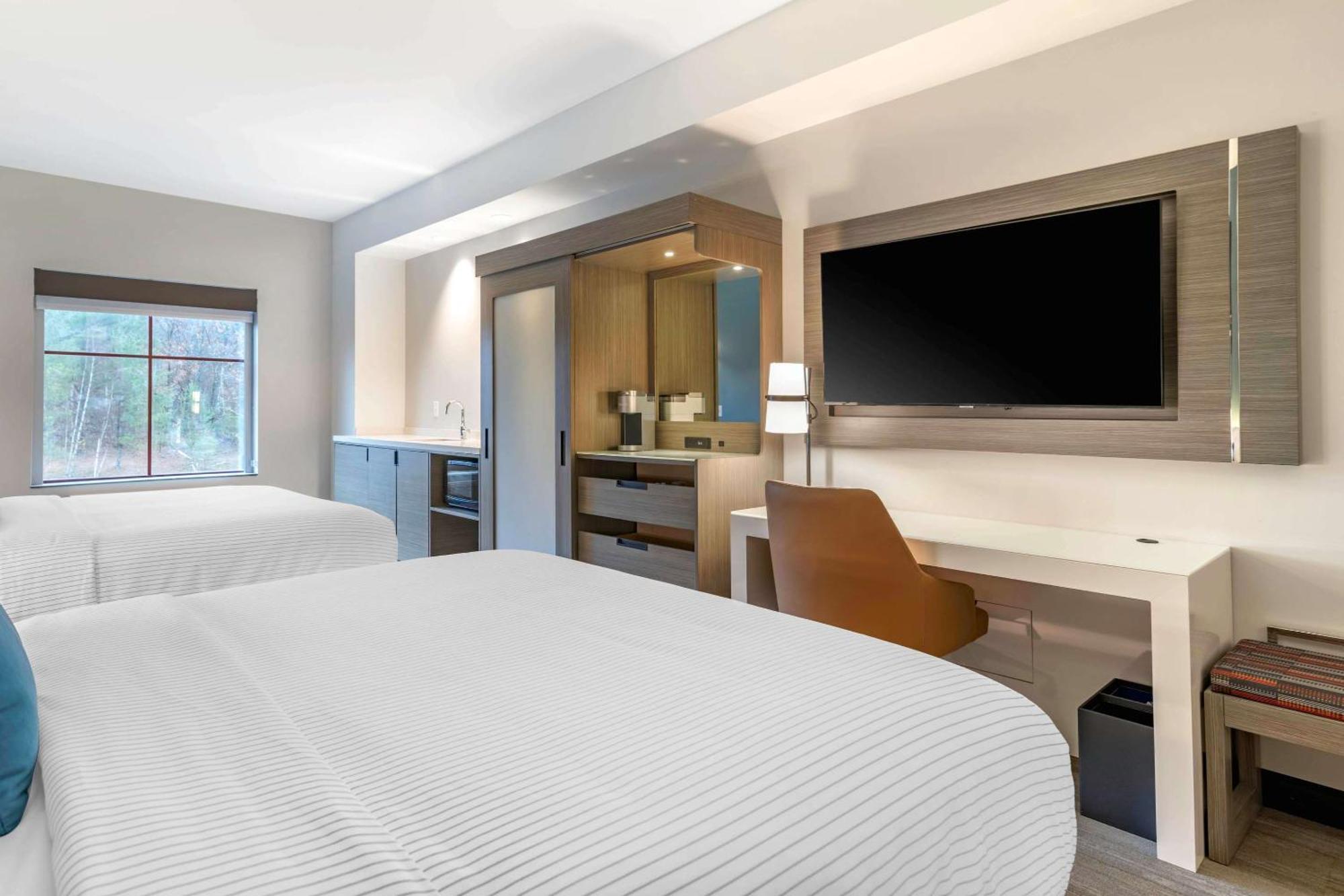 Cambria Hotel Lake Placid - Lakeside Resort מראה חיצוני תמונה