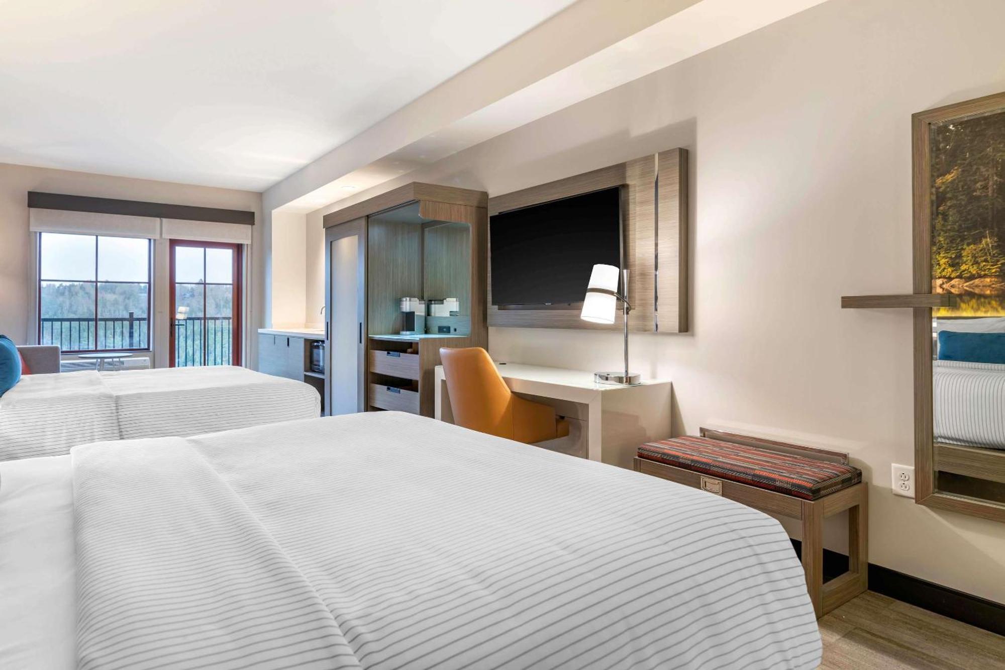 Cambria Hotel Lake Placid - Lakeside Resort מראה חיצוני תמונה