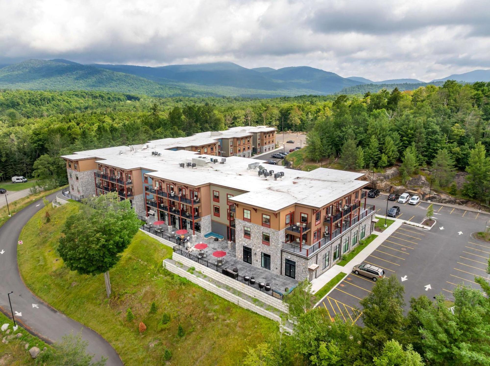 Cambria Hotel Lake Placid - Lakeside Resort מראה חיצוני תמונה