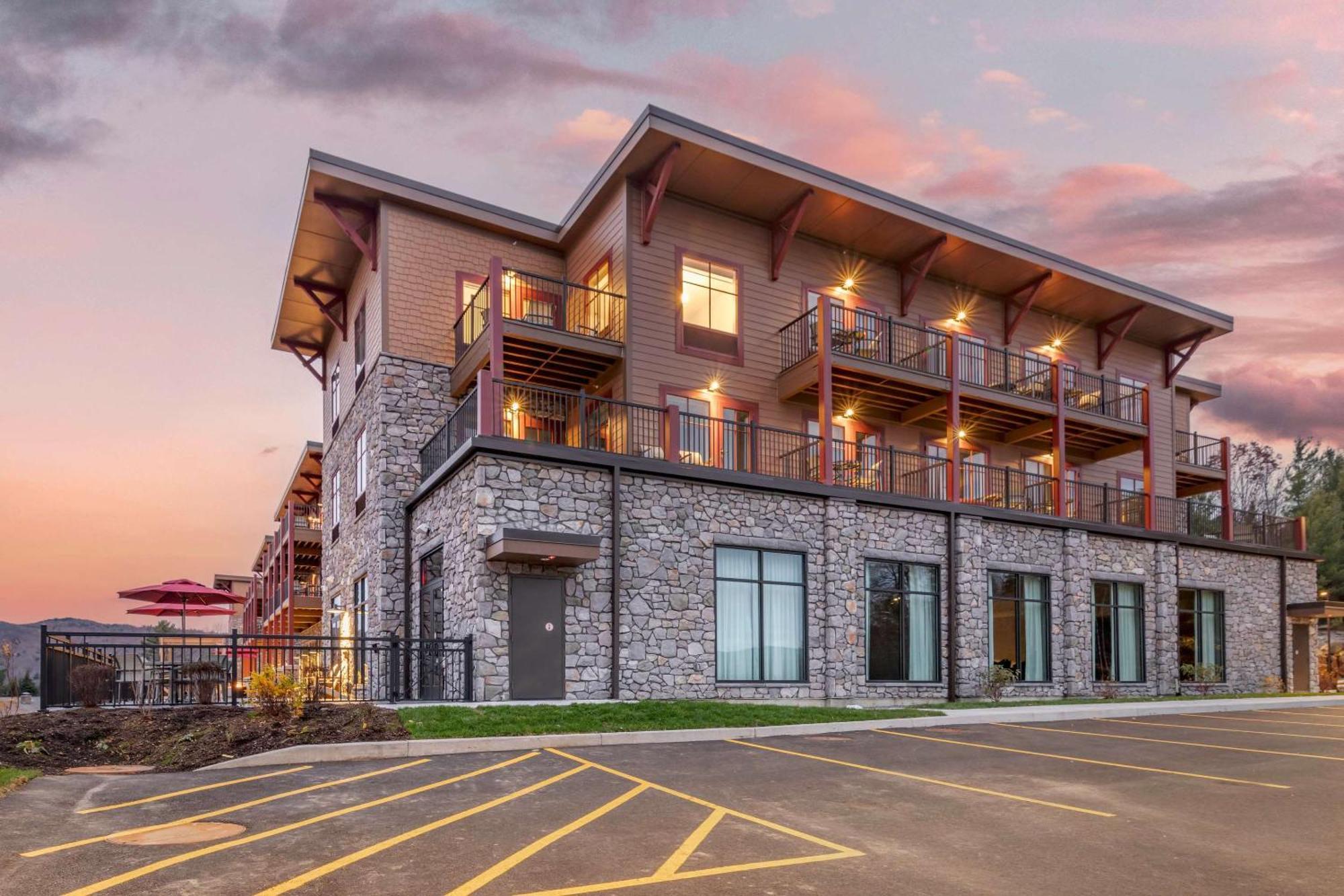 Cambria Hotel Lake Placid - Lakeside Resort מראה חיצוני תמונה