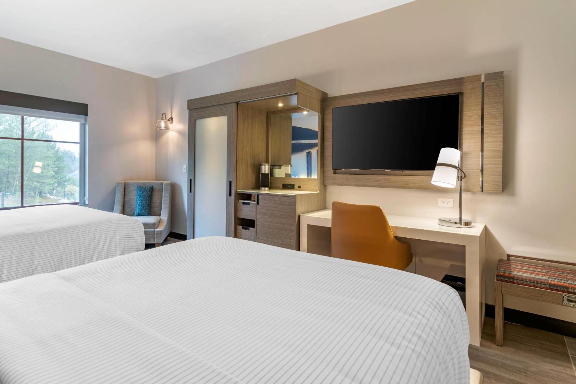 Cambria Hotel Lake Placid - Lakeside Resort מראה חיצוני תמונה